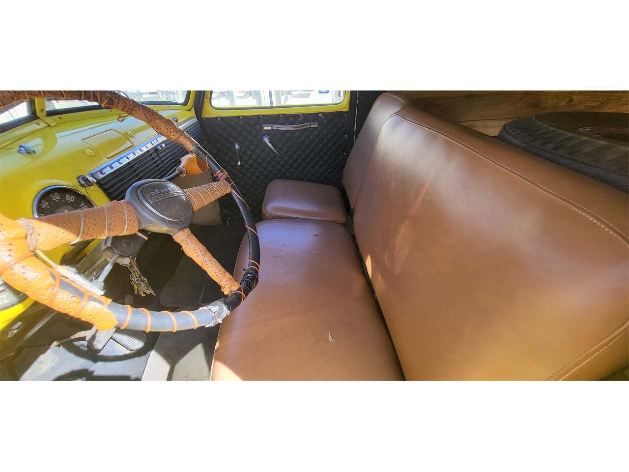 Chevrolet-3100-1950-YELLOW-Black-23