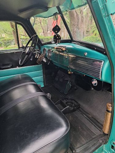 Chevrolet-3100-1951-Custom-TurquoiseBla-8