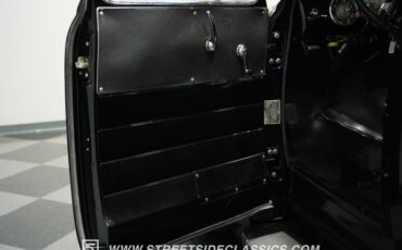 Chevrolet-3100-1952-Black-Black-37