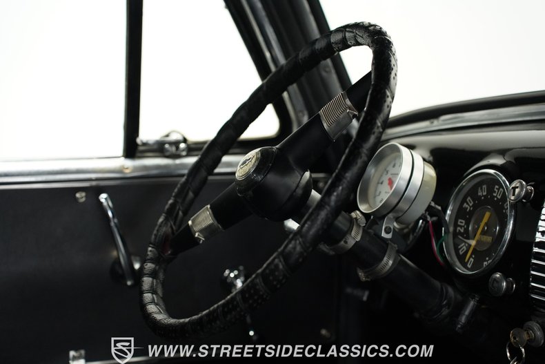 Chevrolet-3100-1952-Black-Black-49