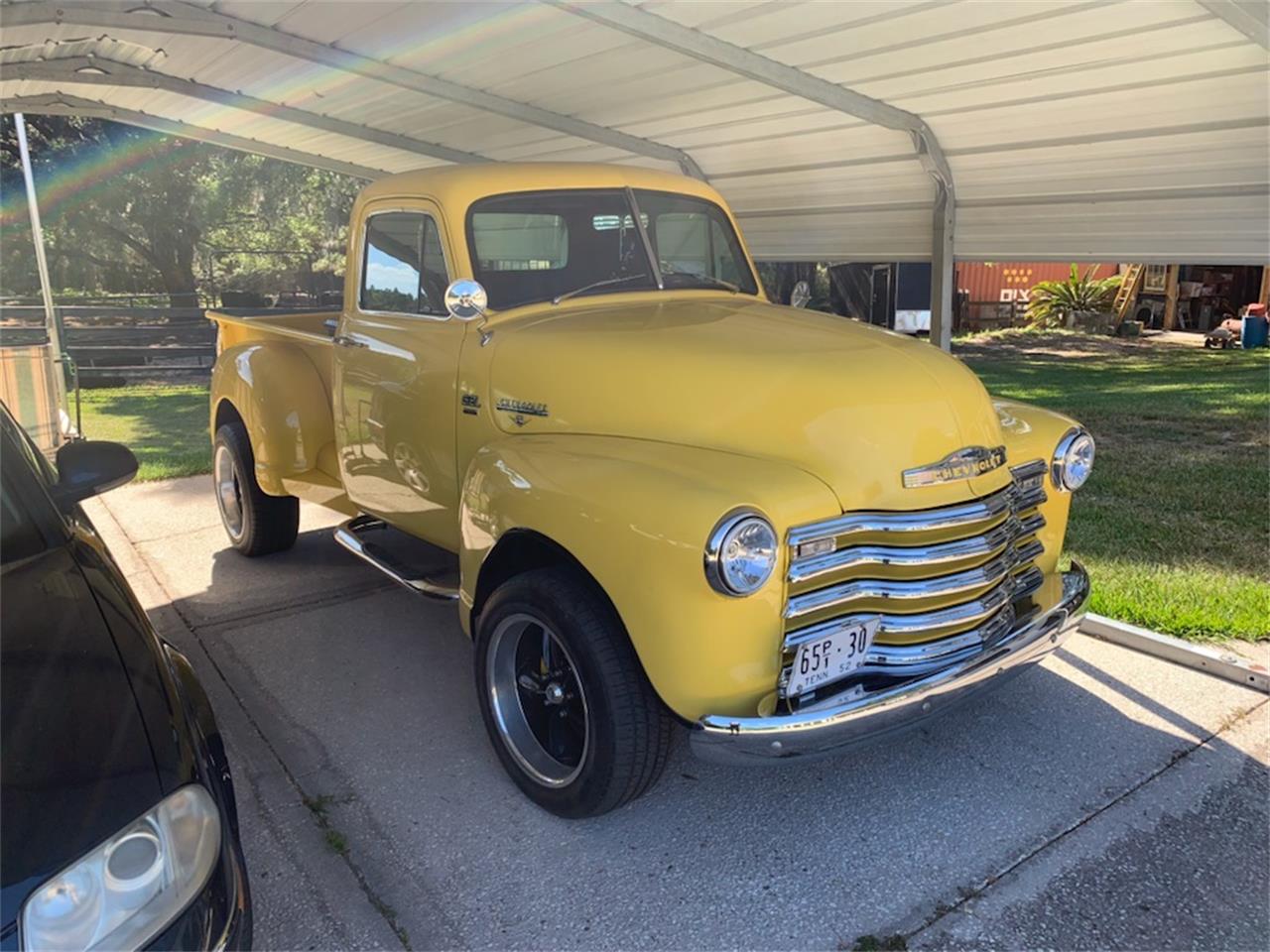 Chevrolet-3100-1952-Yellow-Black-1