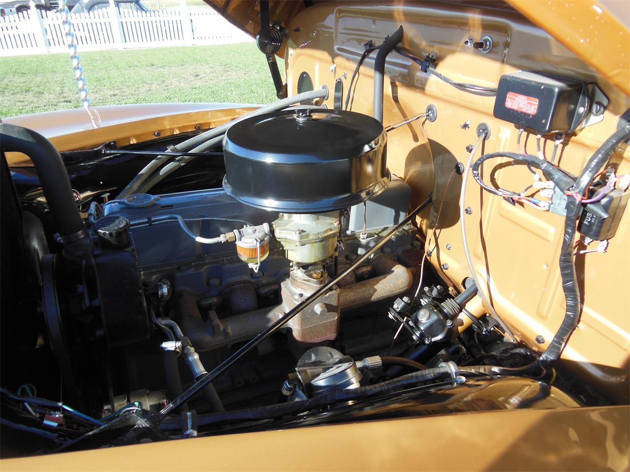 Chevrolet-3100-1954-Gold-Dark-brown-34