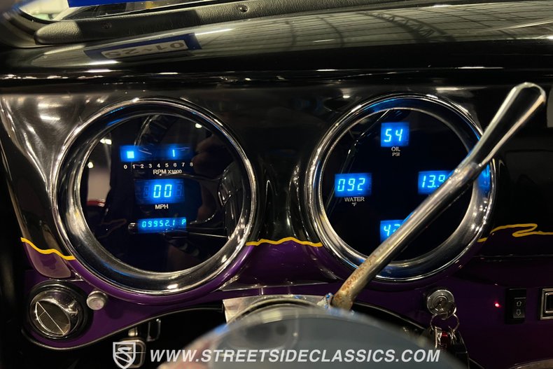 Chevrolet-3100-1954-Purple-Black-40