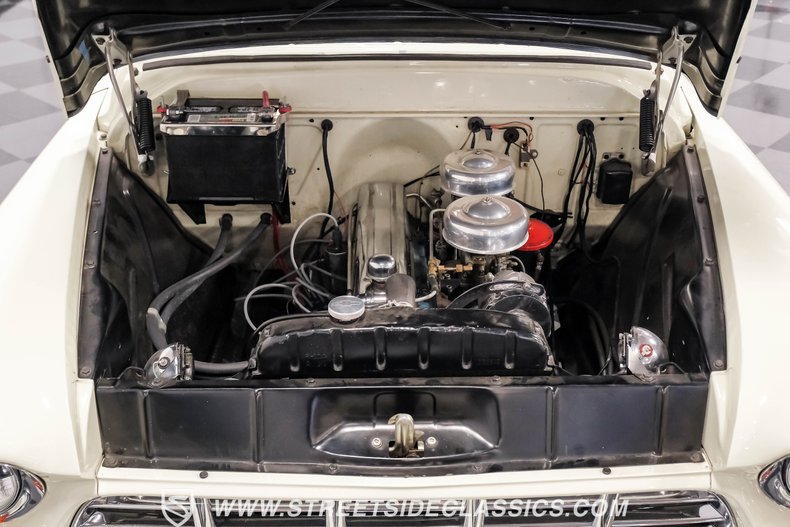 Chevrolet-3100-1955-Bombay-Ivory-Red-1