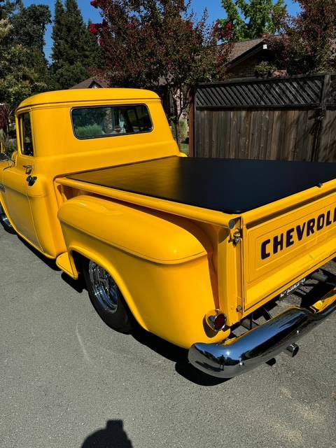 Chevrolet-3100-1955-yellow