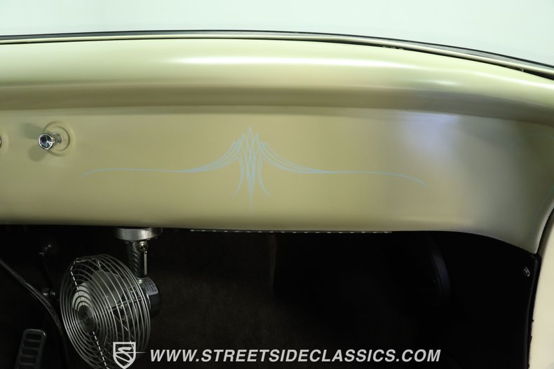 Chevrolet-3100-1957-Blue-GrayBeige-43