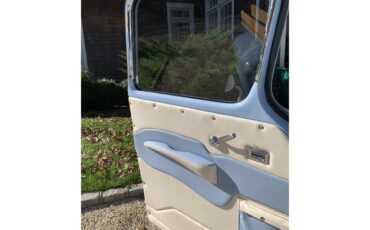 Chevrolet-3100-1957-Light-Blue-and-white-Light-blue-and-white-16
