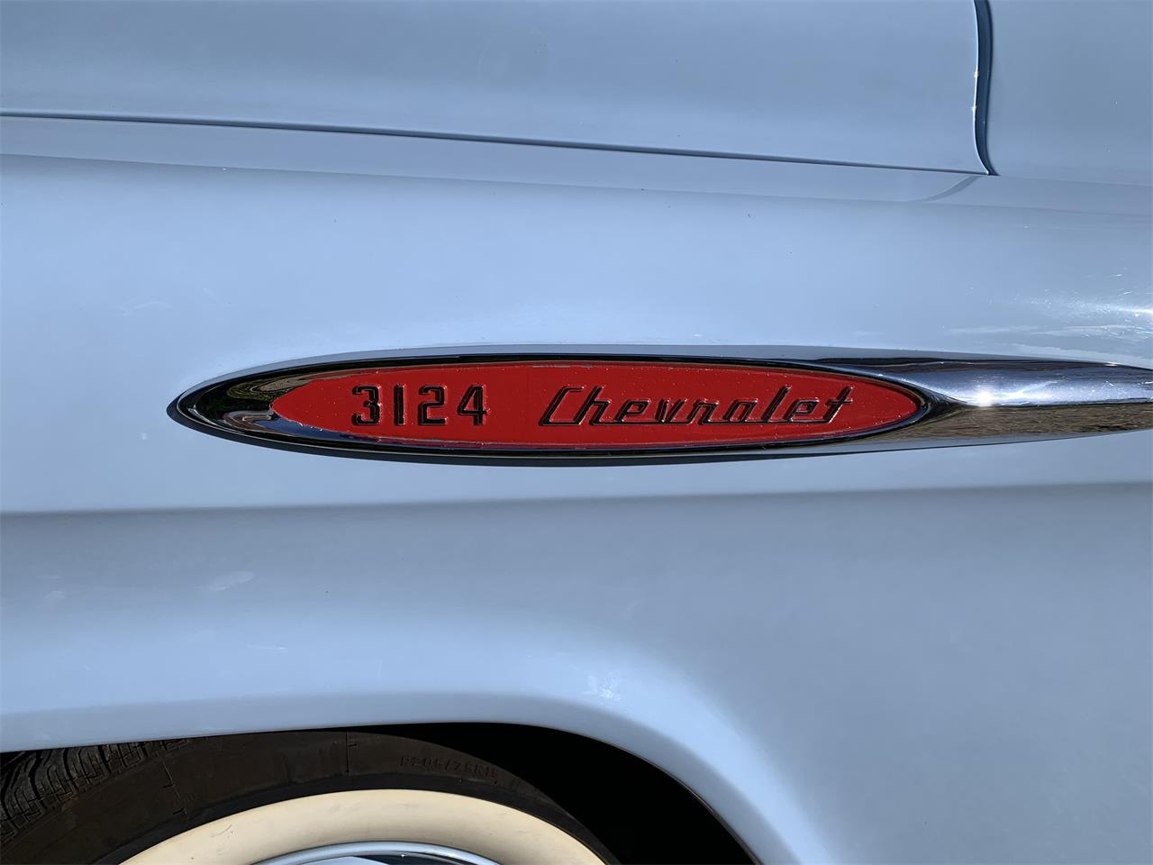 Chevrolet-3100-1957-Light-Blue-and-white-Light-blue-and-white-27