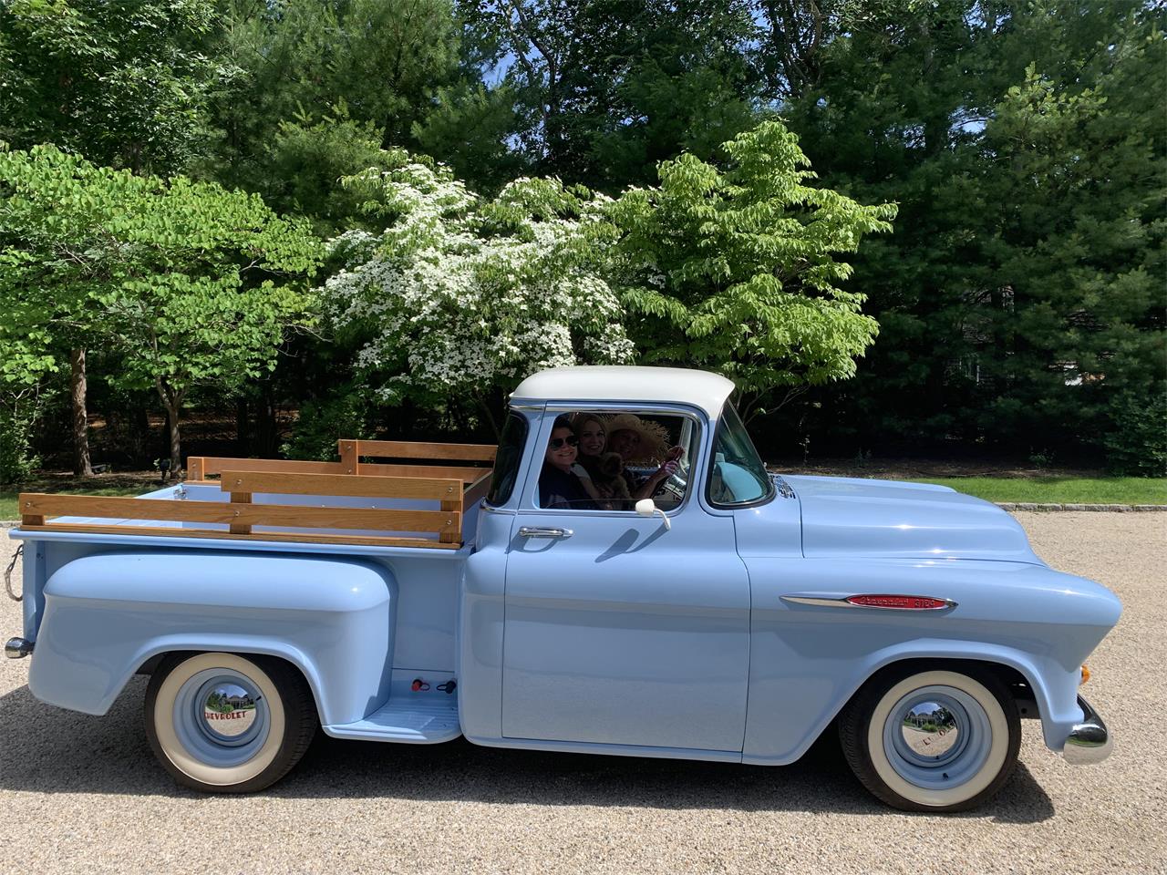 Chevrolet-3100-1957-Light-Blue-and-white-Light-blue-and-white-8