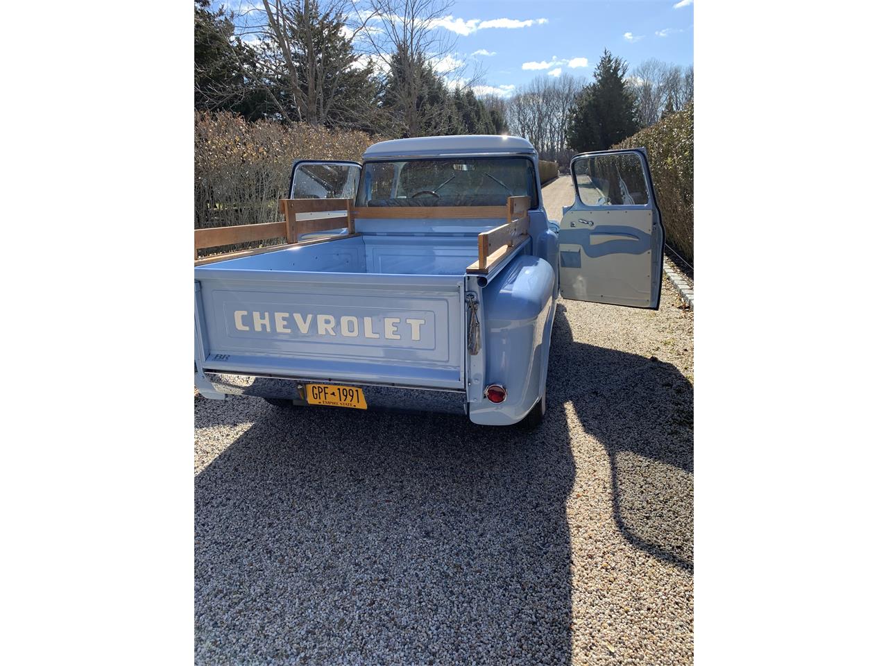 Chevrolet-3100-1957-Light-Blue-and-white-Light-blue-and-white-9