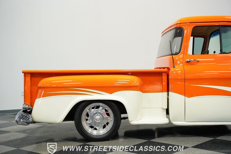 Chevrolet-3100-1957-Orange-Tan-31