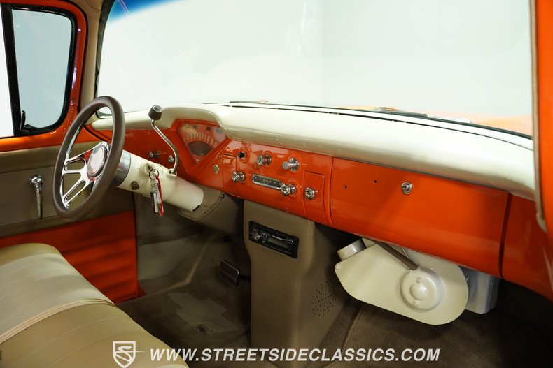 Chevrolet-3100-1957-Orange-Tan-46