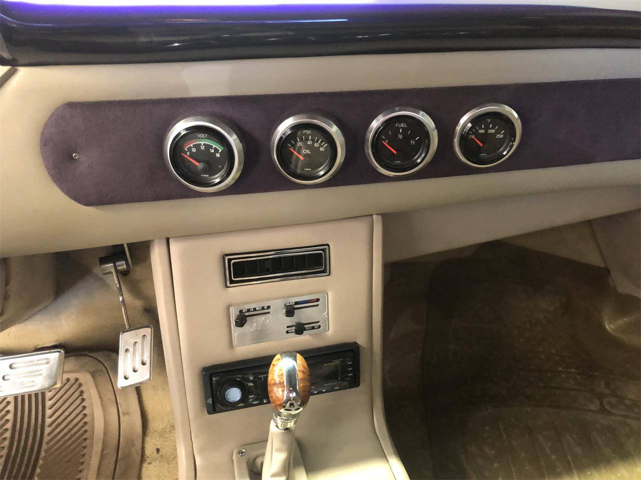 Chevrolet-3100-1957-PURPLE-BEIGE-10