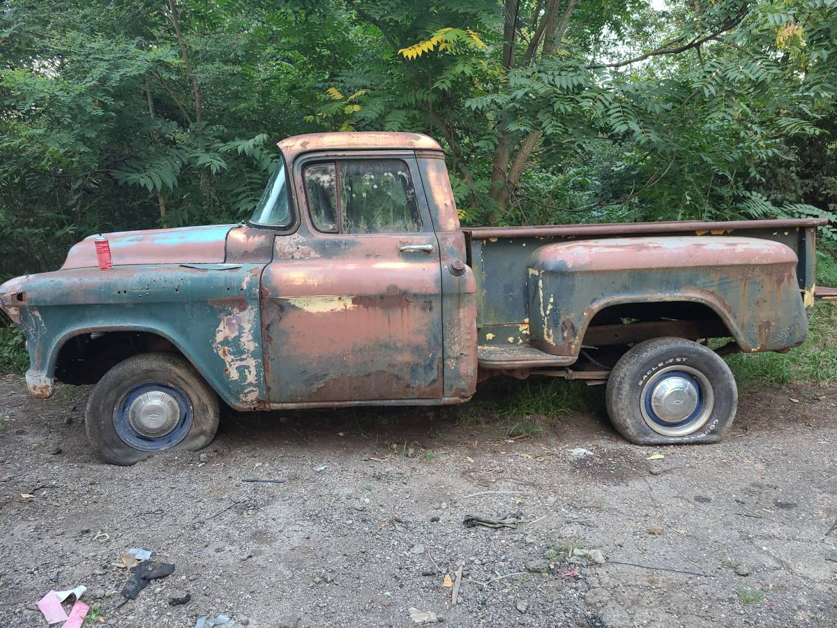 Chevrolet-3100-1957-brown