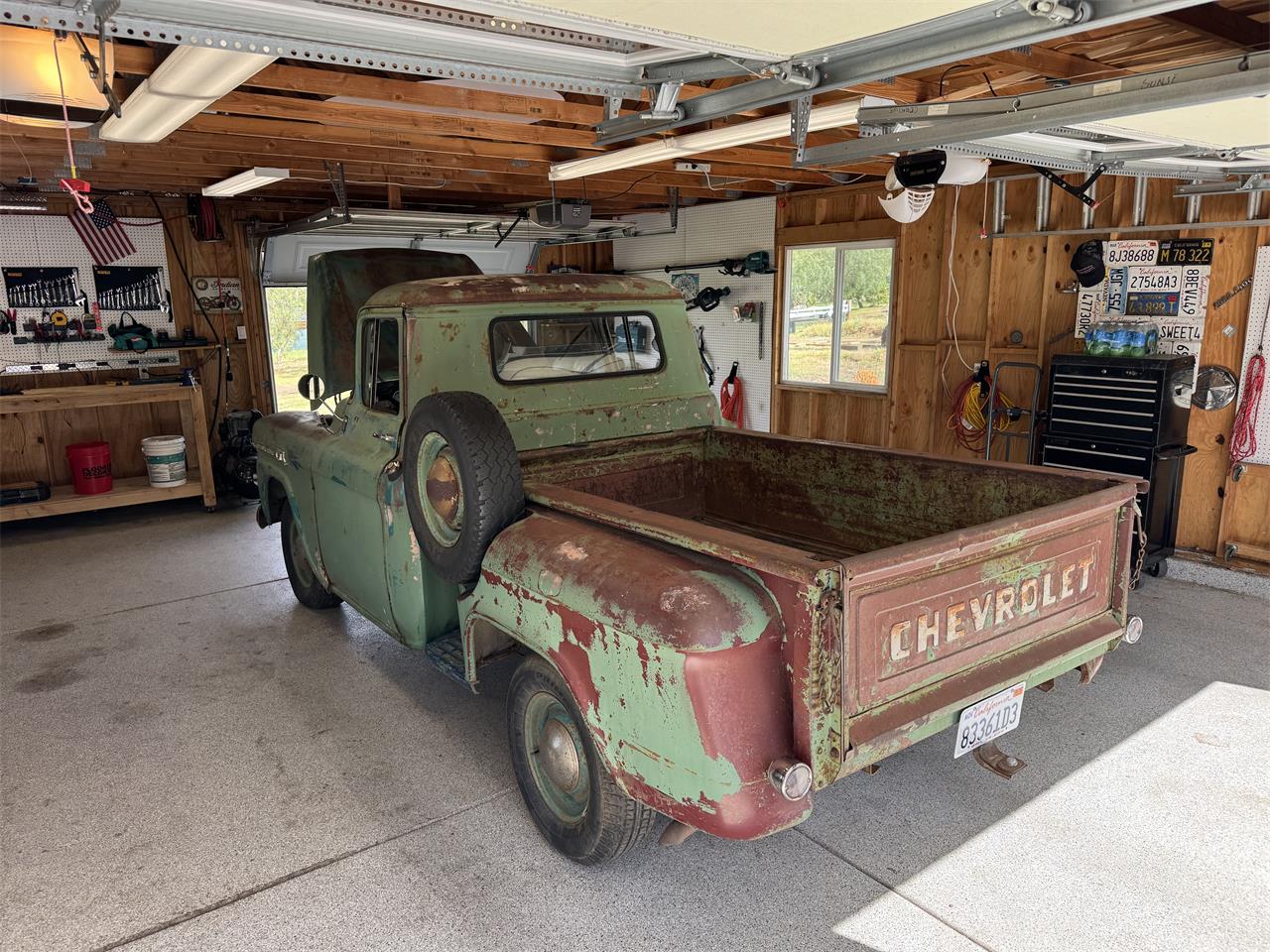 Chevrolet-3100-1959-green-black-11