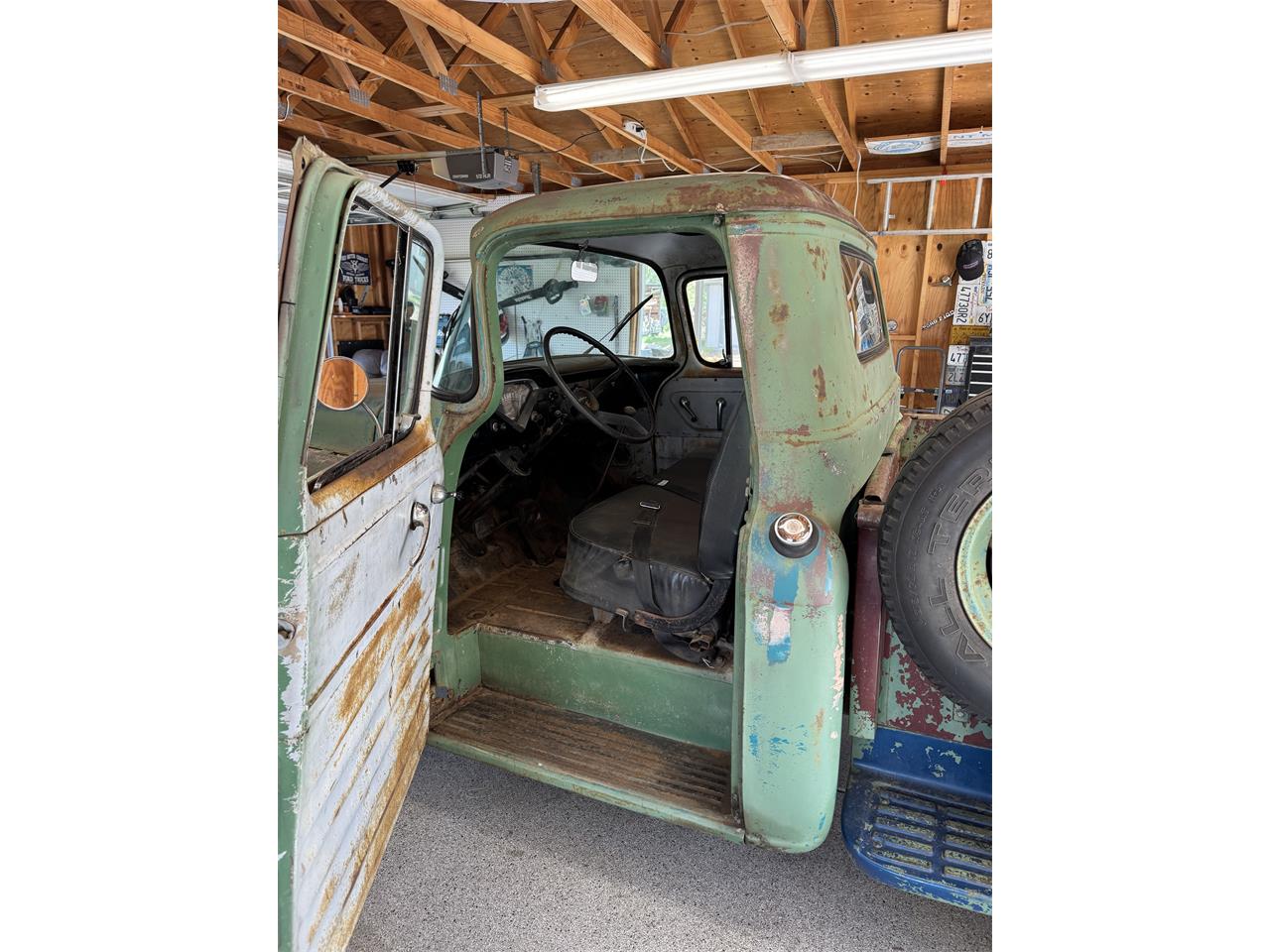 Chevrolet-3100-1959-green-black-33