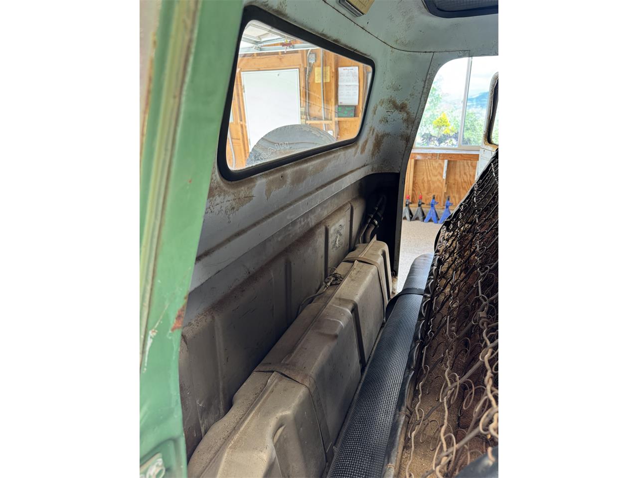 Chevrolet-3100-1959-green-black-36