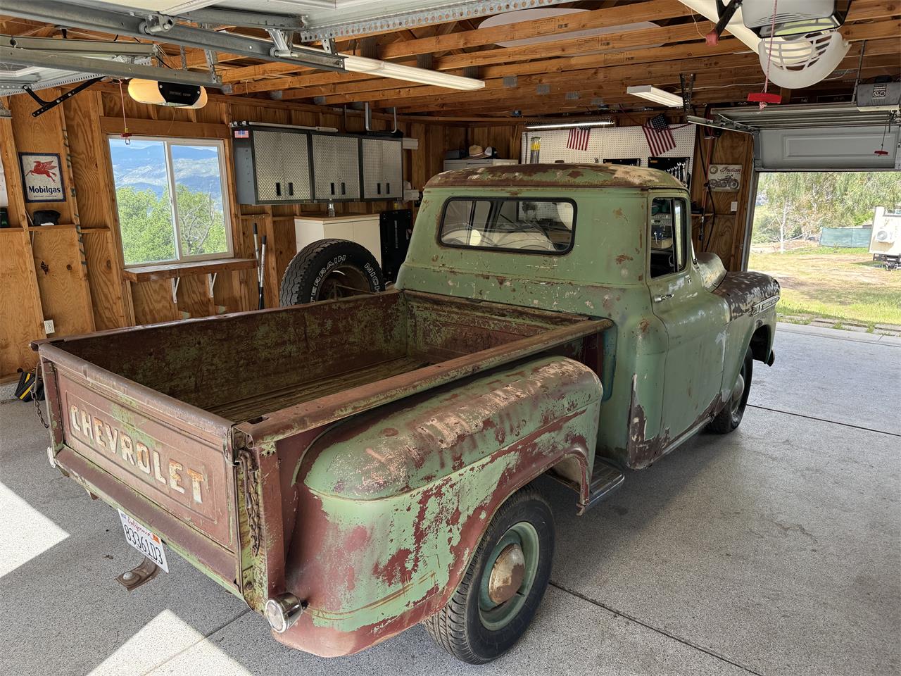 Chevrolet-3100-1959-green-black-72