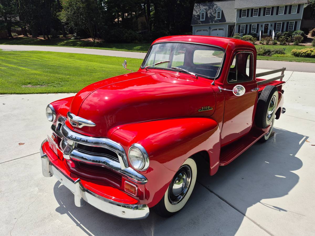 Chevrolet-3100-5-window-truck-1954-red-1