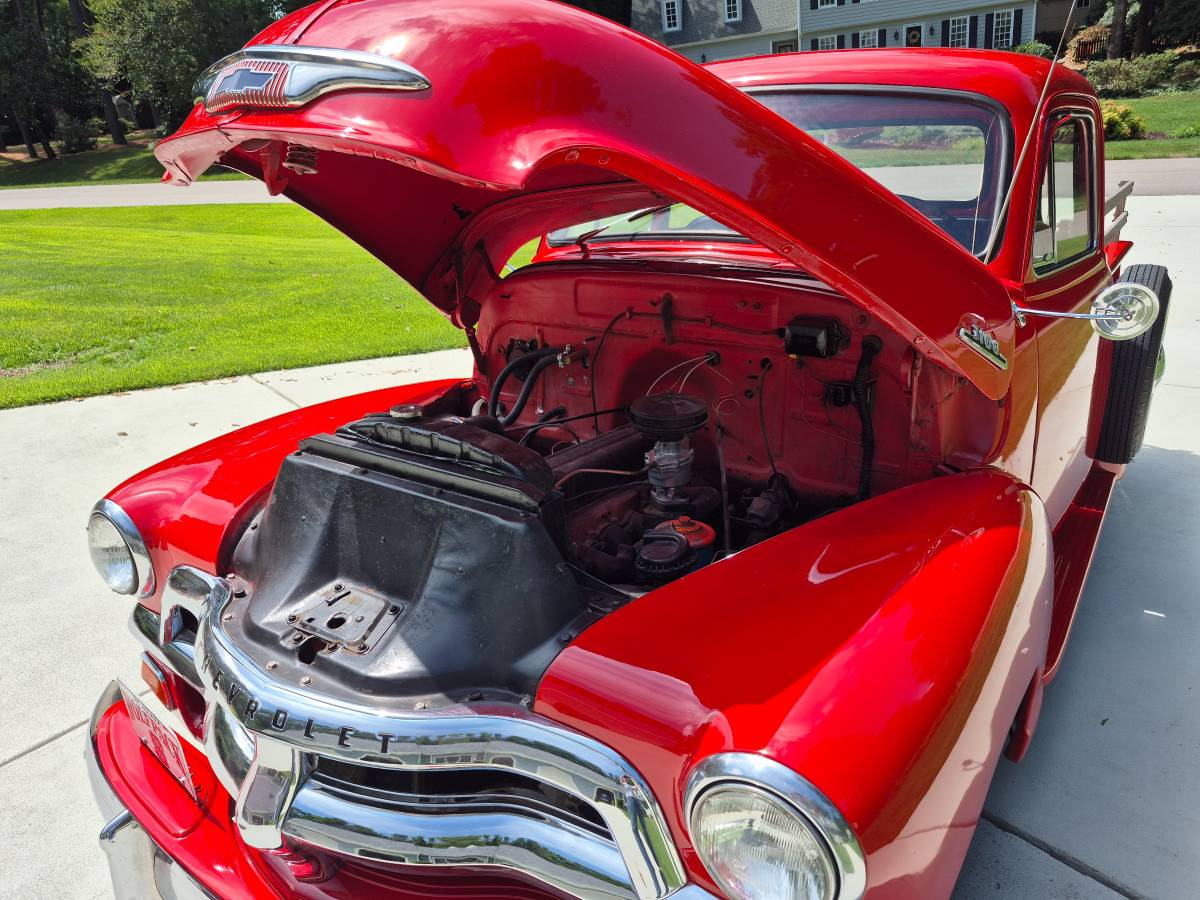 Chevrolet-3100-5-window-truck-1954-red-11