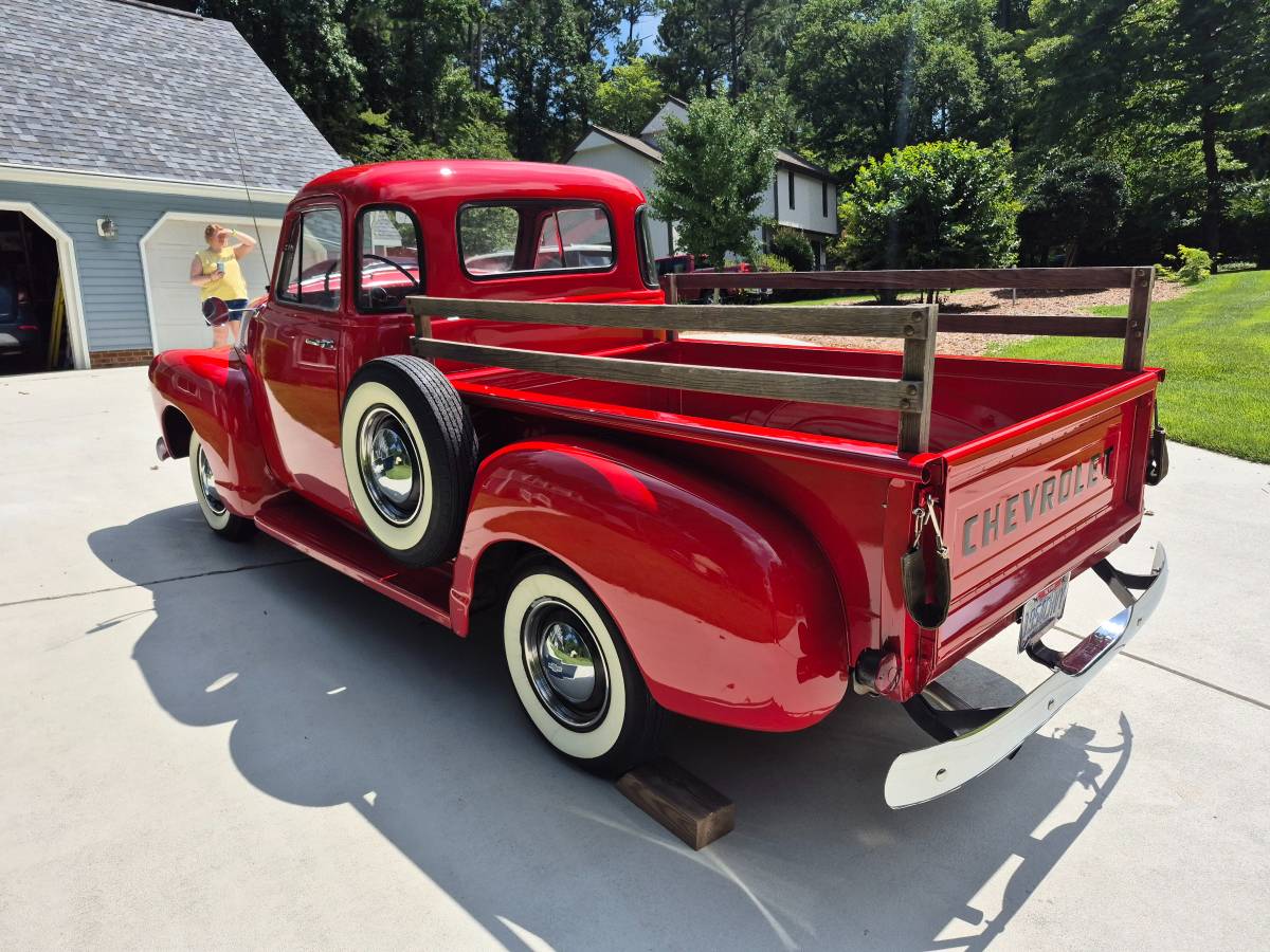 Chevrolet-3100-5-window-truck-1954-red-3