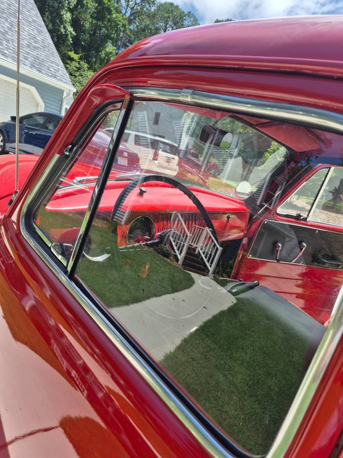 Chevrolet-3100-5-window-truck-1954-red-7