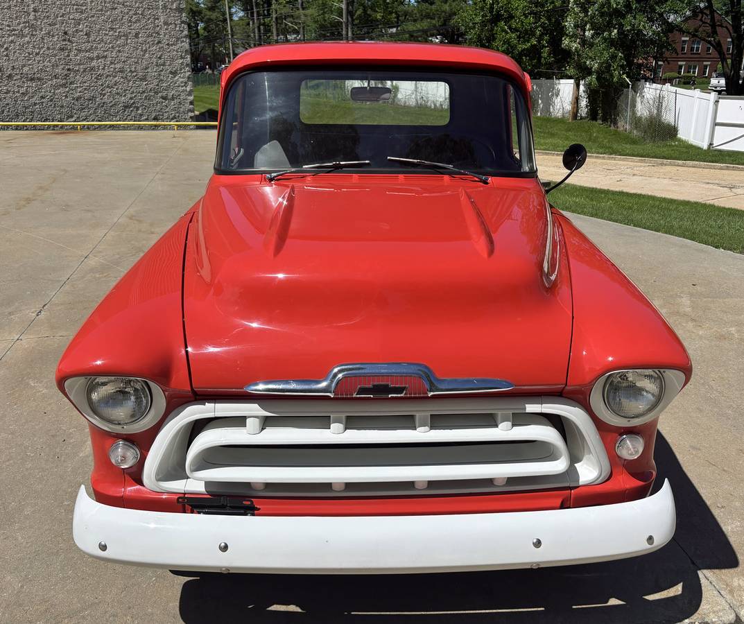 Chevrolet-3100-pick-up-1957-red-7