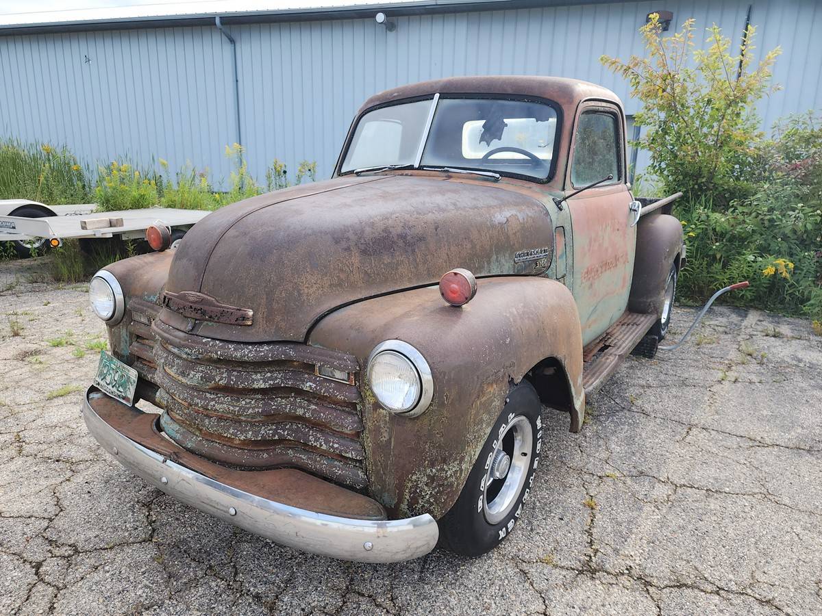 Chevrolet-3100-short-bed-half-ton-pickup-truck-1950-green-6