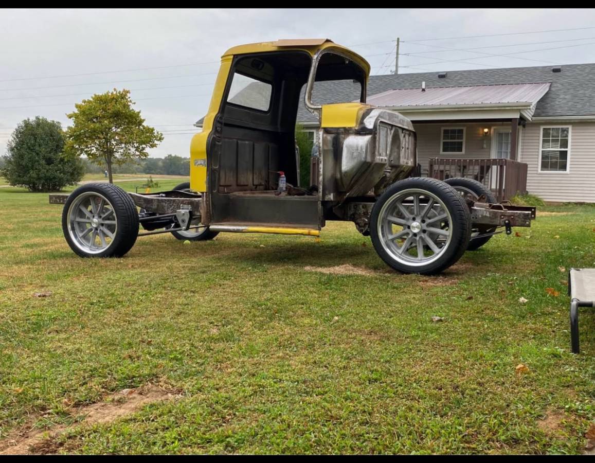 Chevrolet-3100-truck-1956-custom