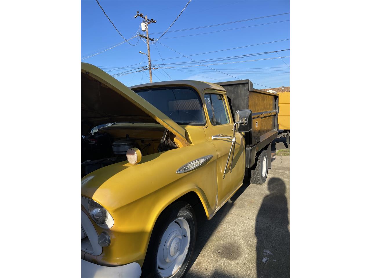 Chevrolet-3200-1957-Yellow-Black-and-Turquoise-10