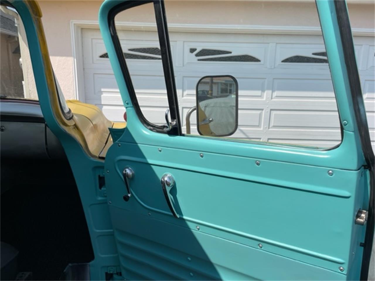 Chevrolet-3200-1957-Yellow-Black-and-Turquoise-19