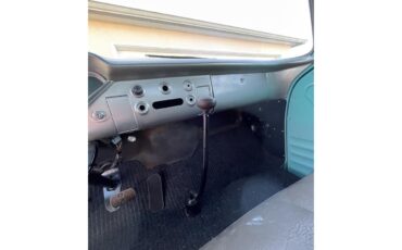 Chevrolet-3200-1957-Yellow-Black-and-Turquoise-23