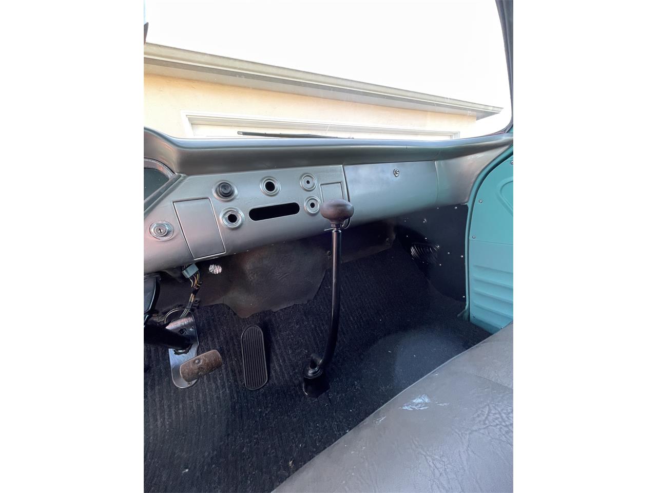 Chevrolet-3200-1957-Yellow-Black-and-Turquoise-23