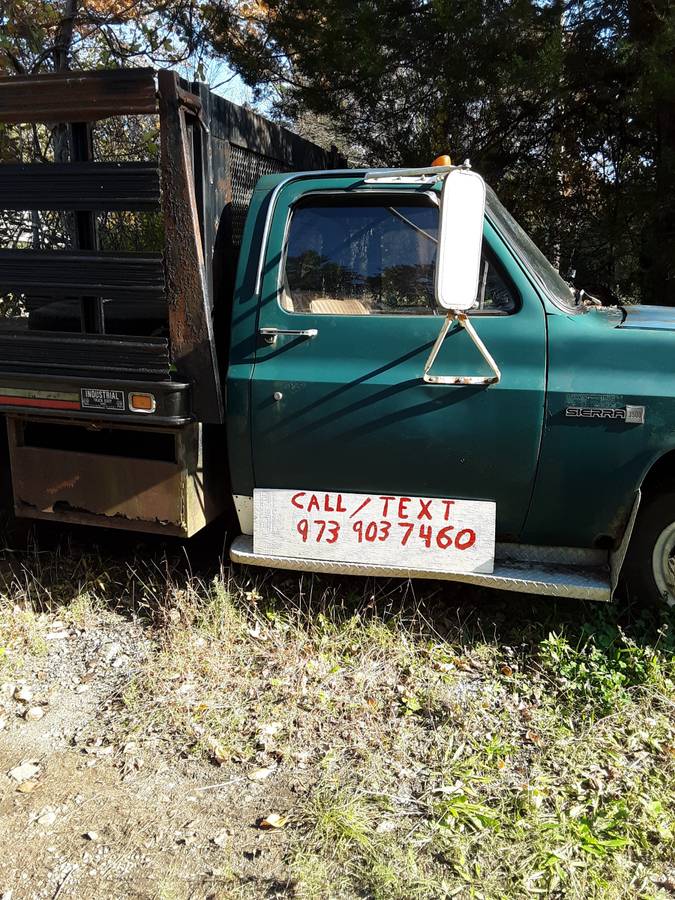 Chevrolet-3500-1984-green-2