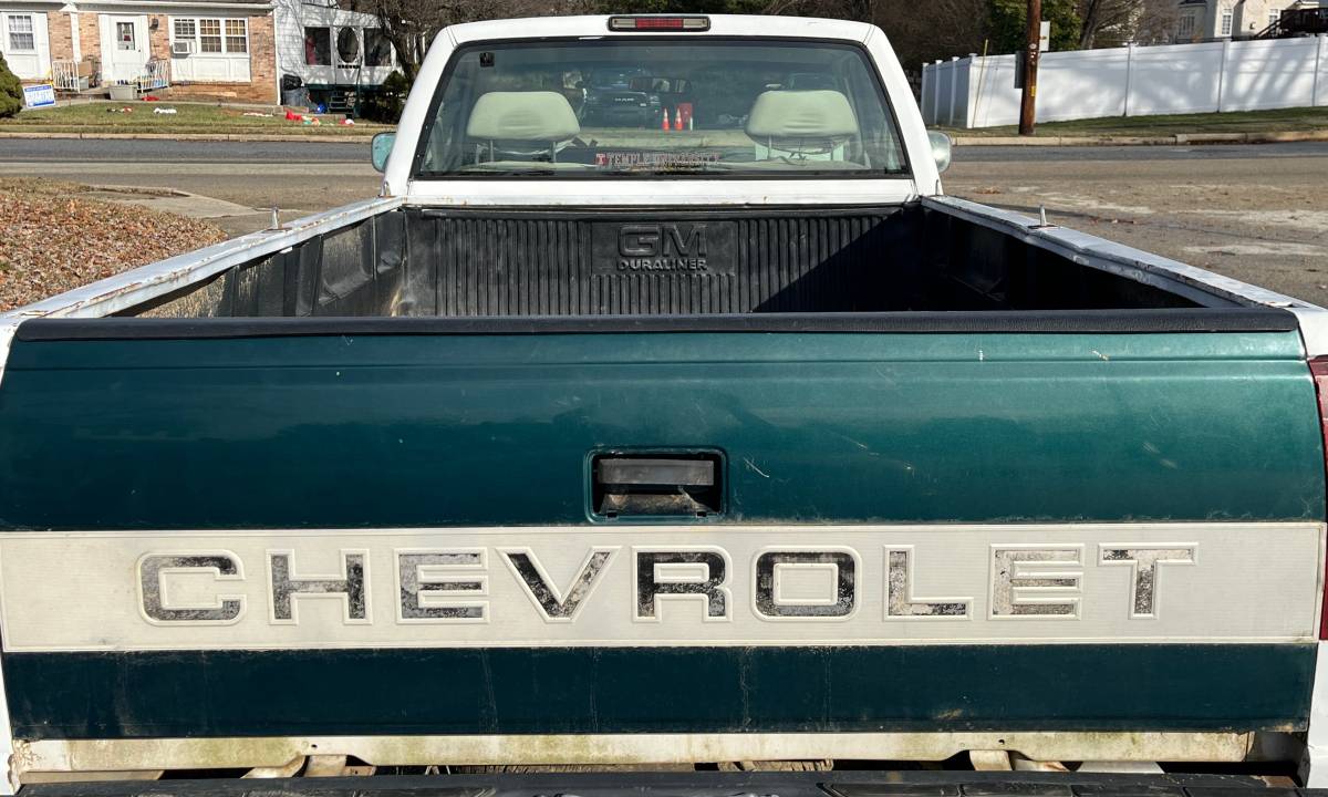 Chevrolet-3500-1994-white-2