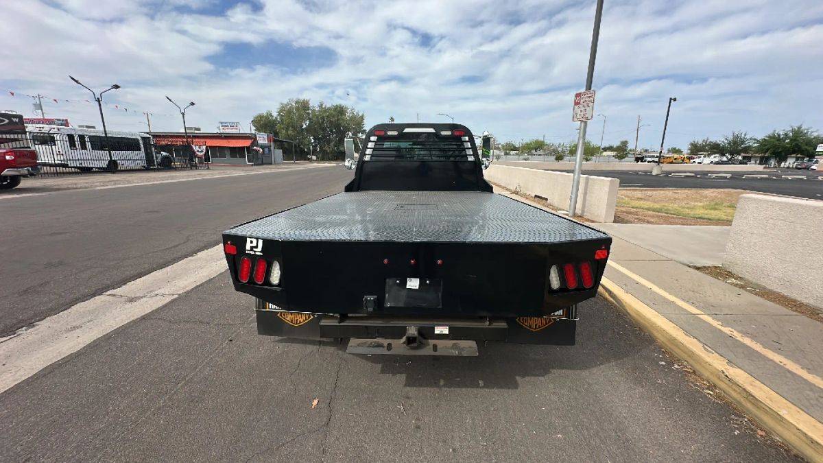 Chevrolet-3500-regular-cab-amp-chassis-1994-white-2