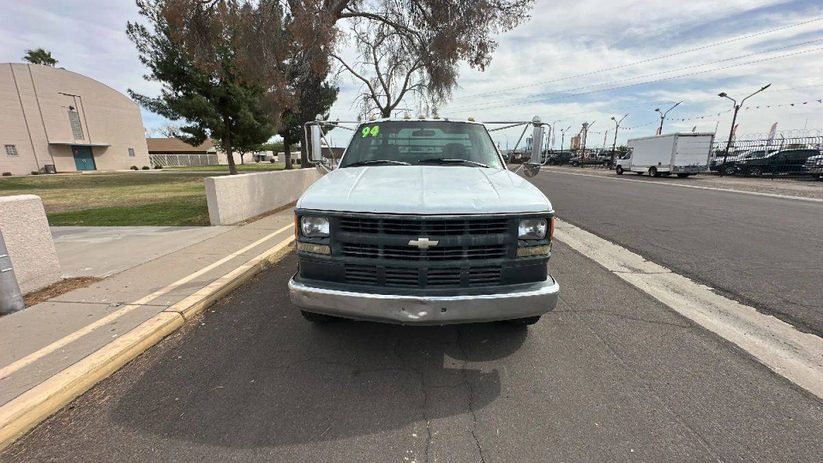 Chevrolet-3500-regular-cab-amp-chassis-1994-white-8