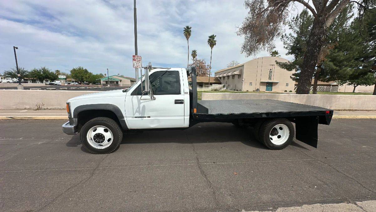 Chevrolet-3500-regular-cab-amp-chassis-1994-white