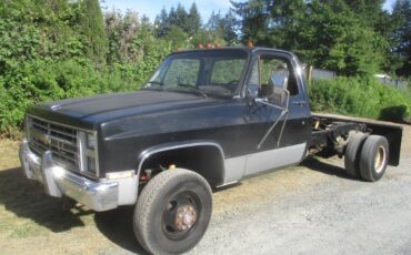 Chevrolet-35000-1987-black-15