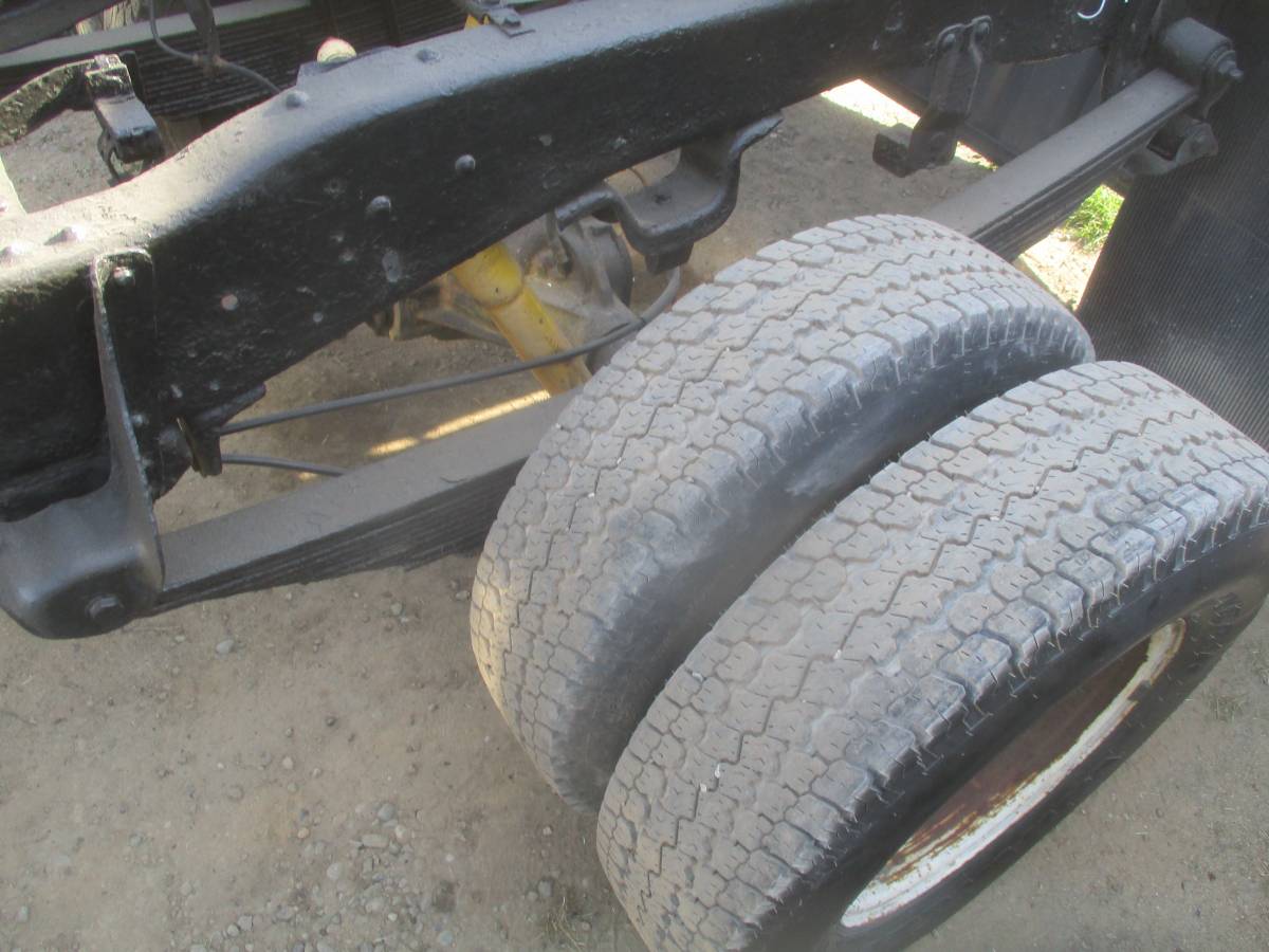 Chevrolet-35000-1987-black-2