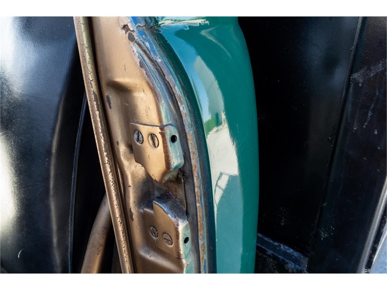 Chevrolet-3600-1950-Green-Black-53