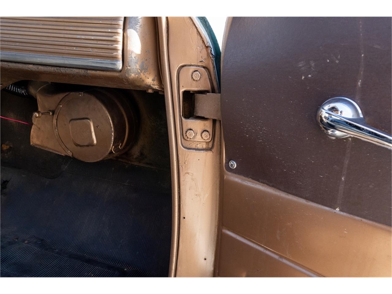 Chevrolet-3600-1950-Green-Black-93