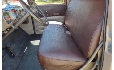 Chevrolet-3600-1950-Red-Tan-amp-Brown-13