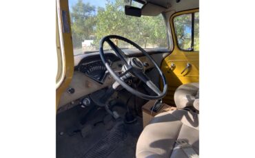Chevrolet-3600-1956-India-Ivory-Yellow-11