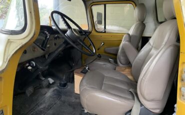 Chevrolet-3600-1956-India-Ivory-Yellow-3