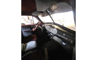 Chevrolet-4-dr-sedan-1948-maroon-maroon-grey-6