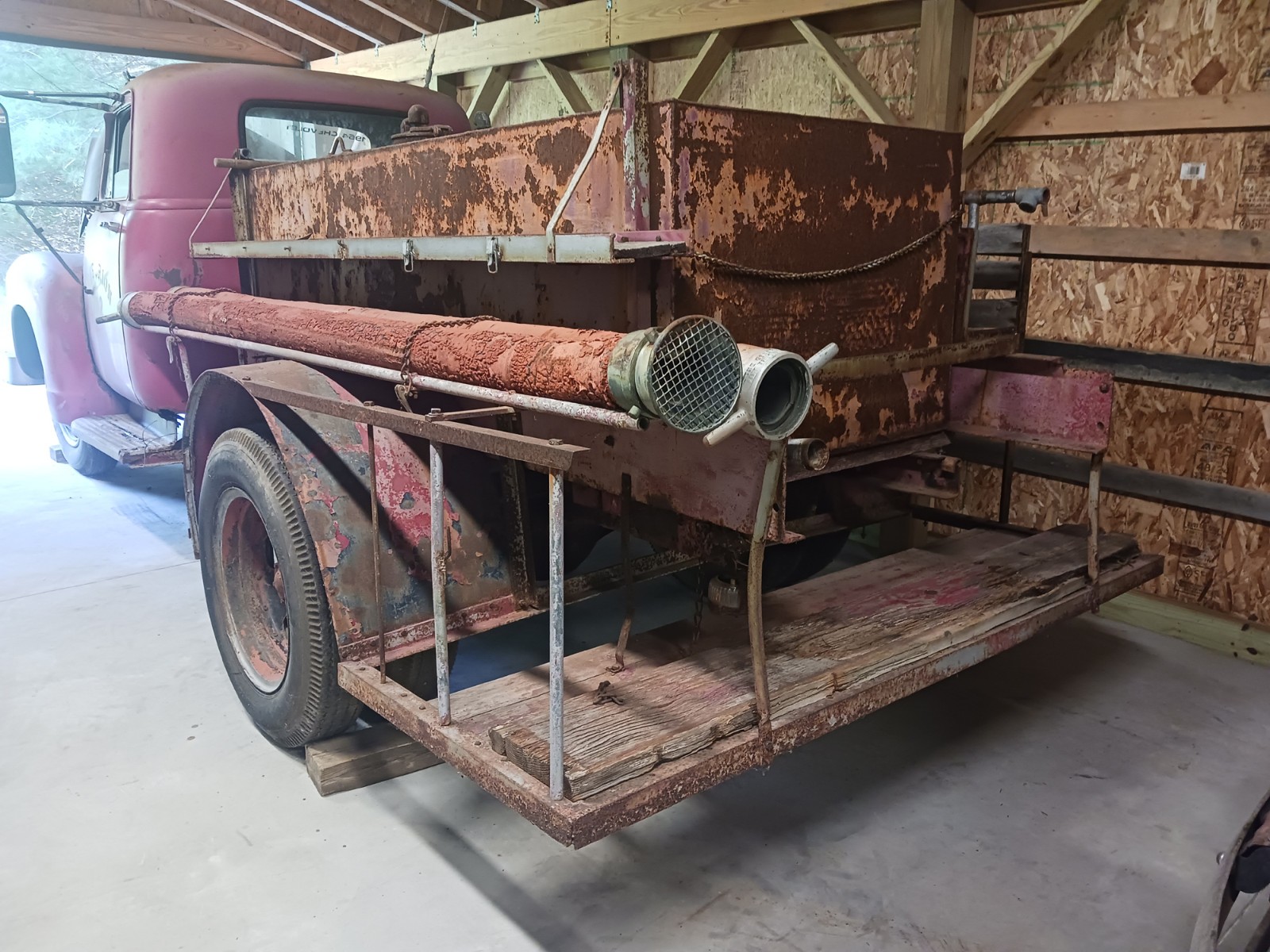 Chevrolet-4100-1954-Fire-Truck-5