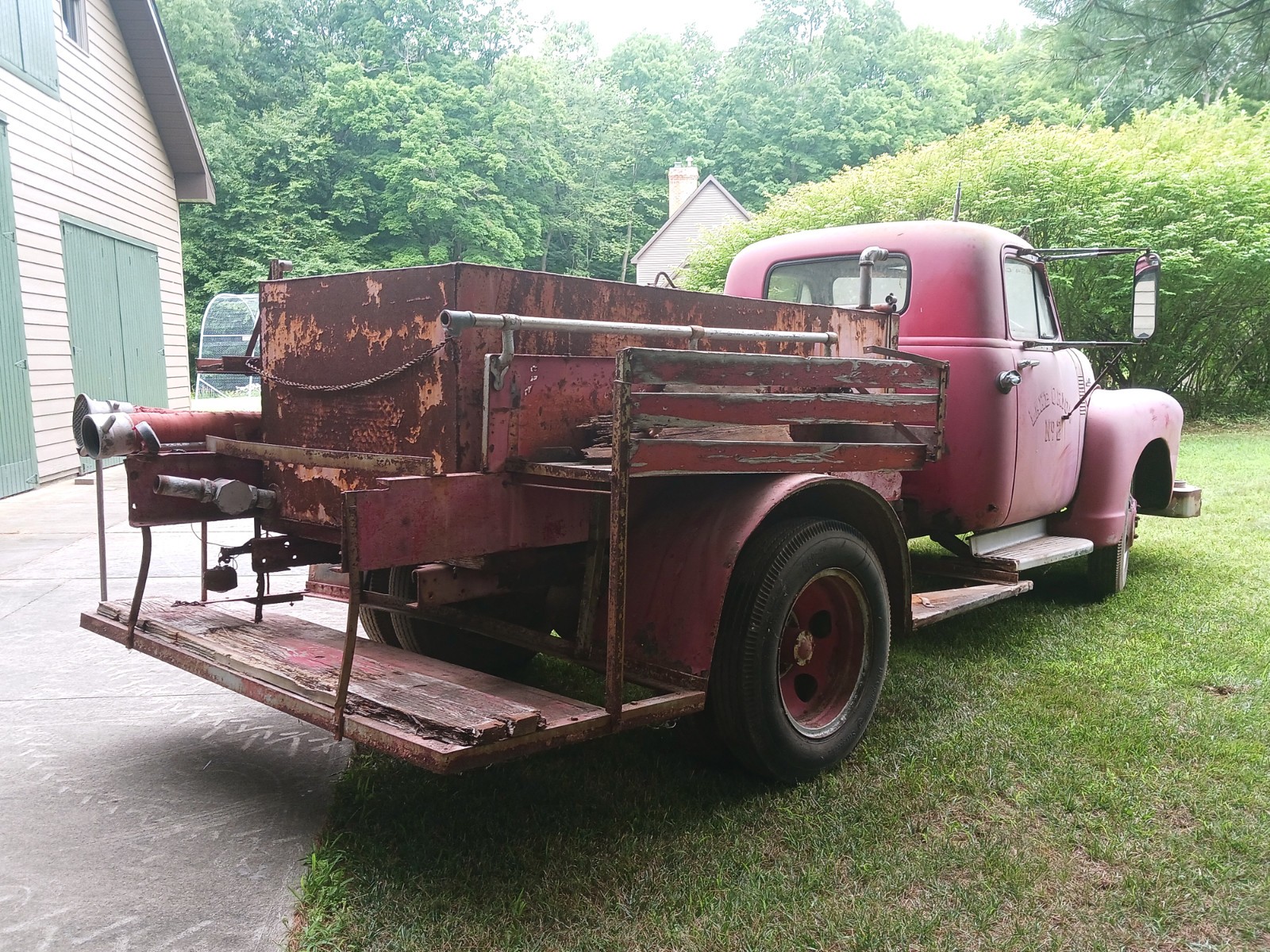 Chevrolet-4100-1954-Fire-Truck-6