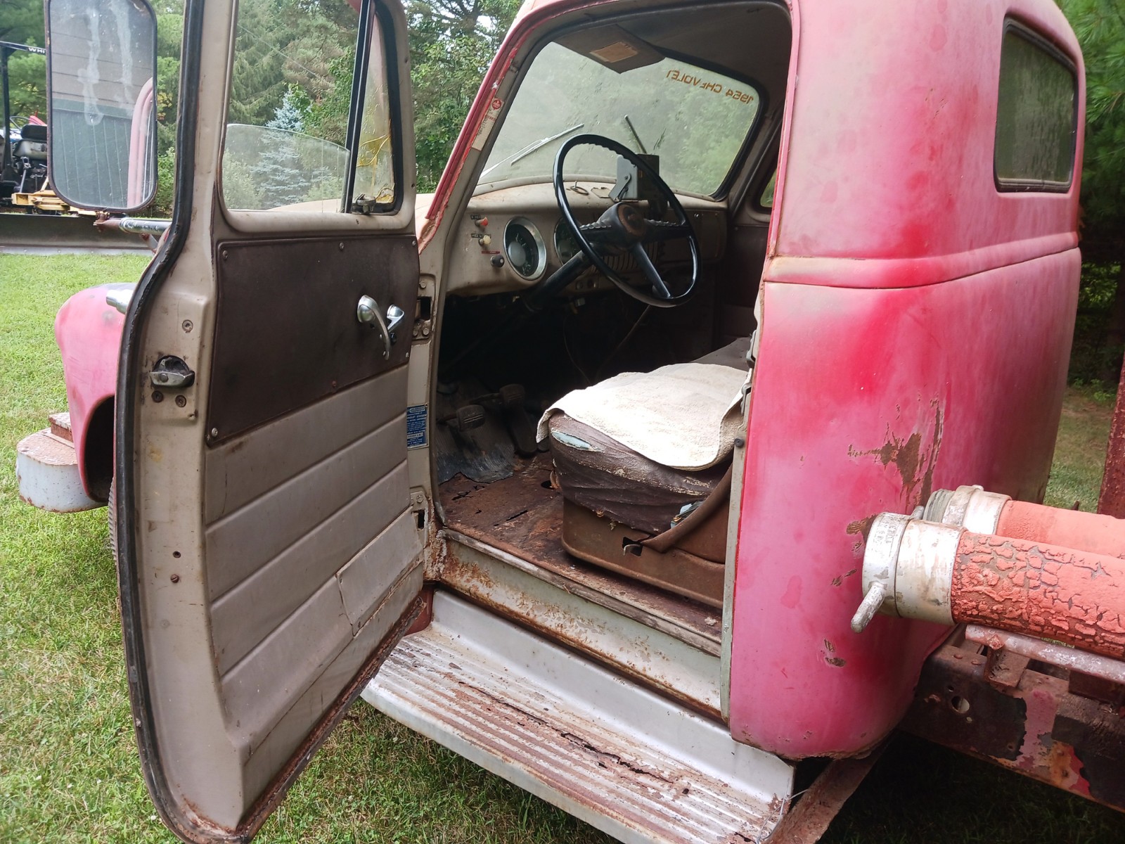 Chevrolet-4100-1954-Fire-Truck-9
