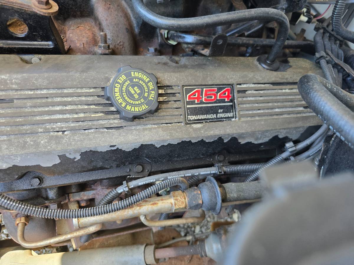 Chevrolet-454-ss-c1500-1993-11